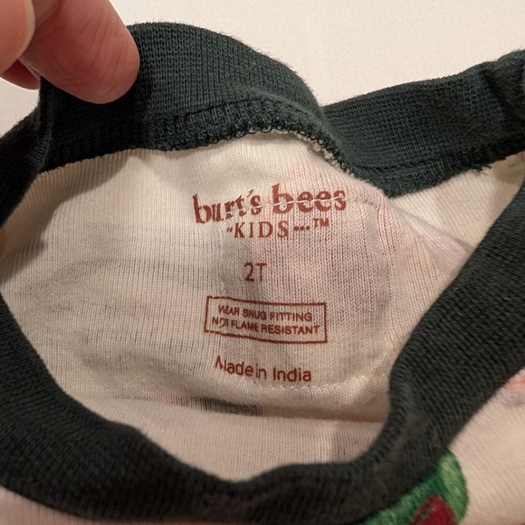 Burt's Bees baby "cute as a button" pajama set - Picture 7 of 9
